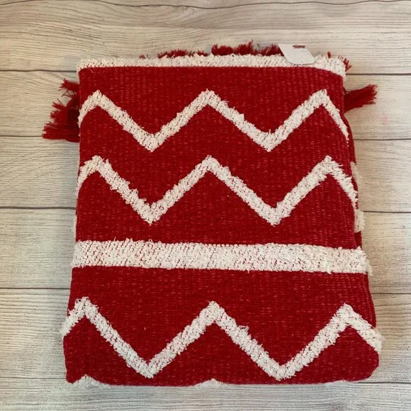 Rachel Ashwell The Farmhouse Decorative Throw Blanket 50x60" Chevron Fringe - Picture 11 of 16